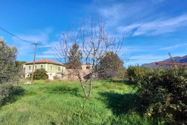 CARROS MAISON 5 PIECES DE 100 M2 SUR UN TERRAIN PLAT DE 614 M2 SANS VIS A VIS A 525000 €
