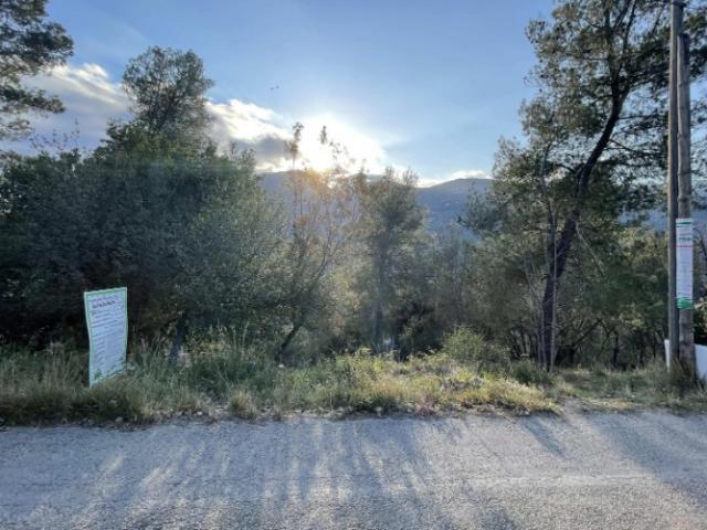 SAINT MARTIN DU VAR MAISON A ETAGE DE 88 M2 SUR UN TERRAIN DE 1024 M2