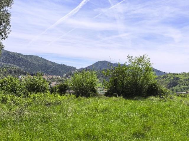 TOURETTE LEVENS MAISON A ETAGE DE 120 M2 SUR UN TERRAIN DE 1000 M2