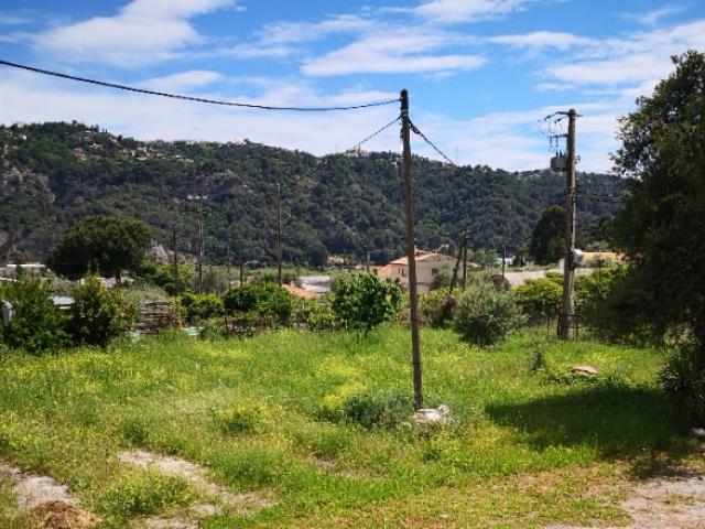 CARROS MAISON 5 PIECES DE 100 M2 SUR UN TERRAIN PLAT DE 614 M2 SANS VIS A VIS A 525000 €