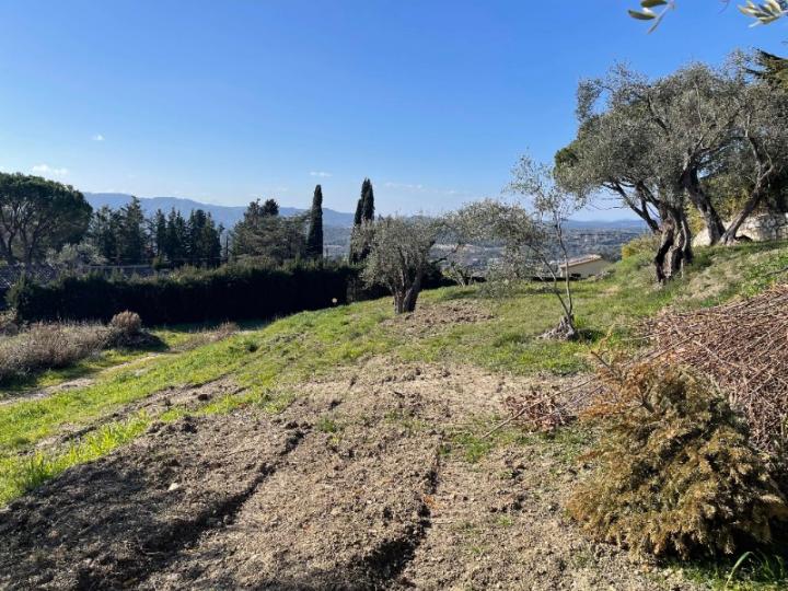 GRASSE (06130) | 1500 m² | 1 330 000€ | Villa Contemporaine 174 m² à vendre